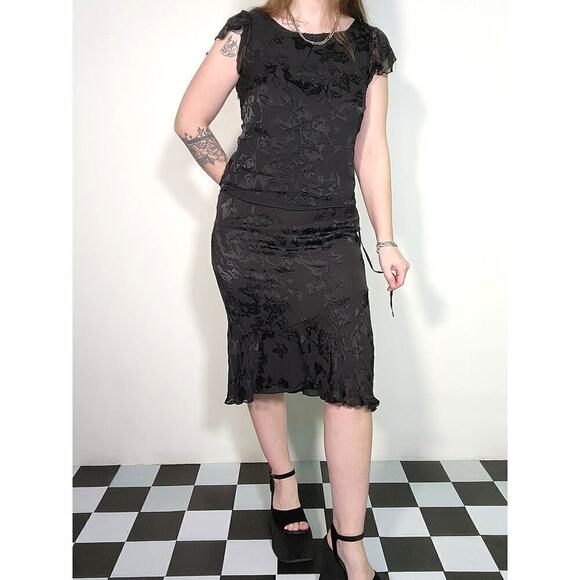 90s Vintage NWT Black Frilly Whimsy Goth Adrianna Papell 2 Piece Floral Set - Picture 4 of 7